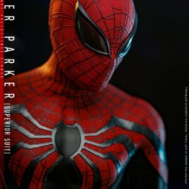 PREVENTA: Marvel’s Spider-Man 2 Spider-Man (Superior Suit) 1/6 HOT TOYS